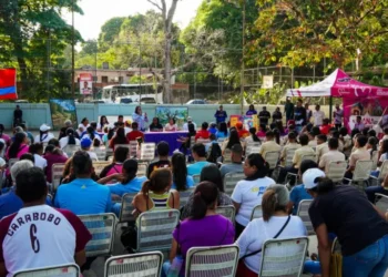 Rehabilitan techos de dos escuelas en sector Las Trincheras