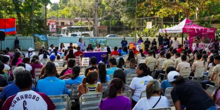 Rehabilitan techos de dos escuelas en sector Las Trincheras