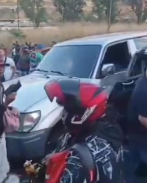 Dos fallecidos y varios heridos en colisión múltiple en Tazón