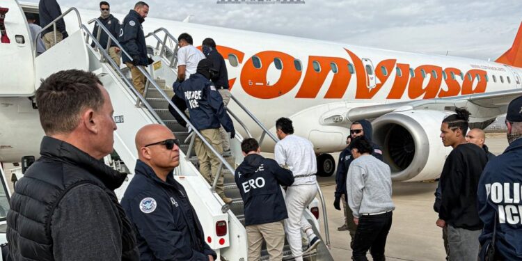 Deportados desde EE UU llegarán a Venezuela