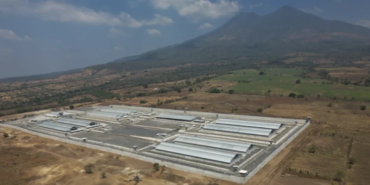 Trump invoca «Secretos de estado» y resiste orden judicial sobre deportaciones de venezolanos