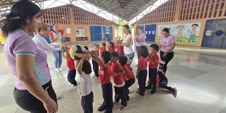 Día Mundial de la Salud: Alcaldía de Valencia atendió a 350 niños