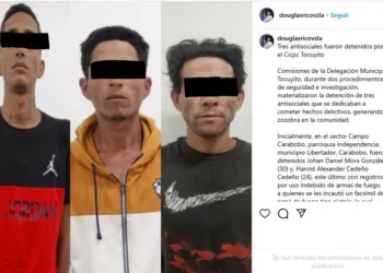 Les pusieron los ganchos por robar a mano armada