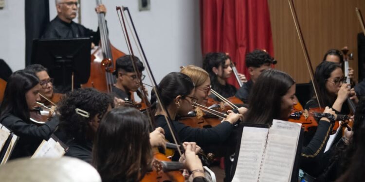 Orquesta Sinfónica de Carabobo engalanó reapertura del auditorio de la Casa Don Bosco
