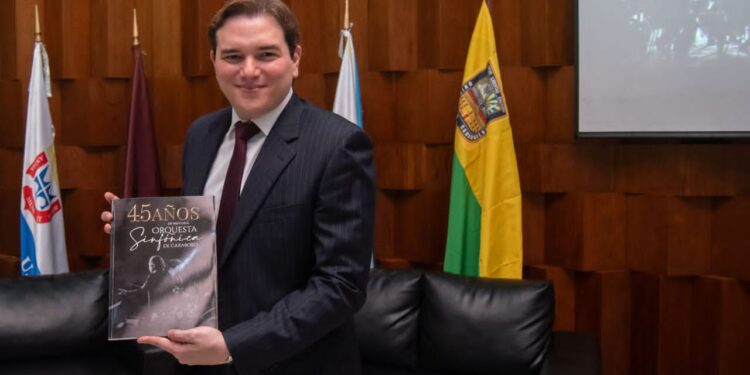 Orquesta Sinfónica de Carabobo presentó libro en sus 45 años de historia
