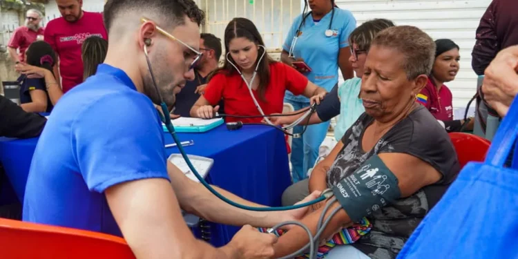 Jornada de salud en Vivienda Rural de Bárbula benefició a 400 personas