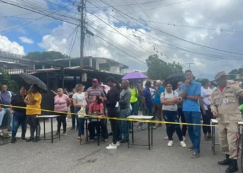 Proceso electoral avanza con normalidad en San Diego y Valencia