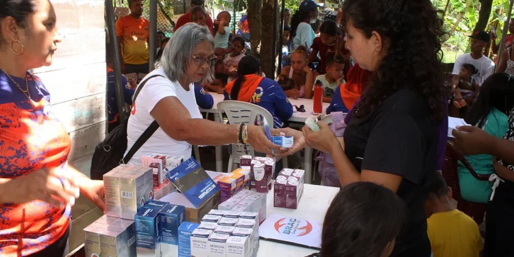 Más de 250 personas se atendieron en jornada integral de salud en Valencia