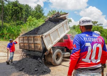 Alcaldesa Elizabeth Niño rehabilitó el callejón López que conecta La Cidra y El Naranjal 