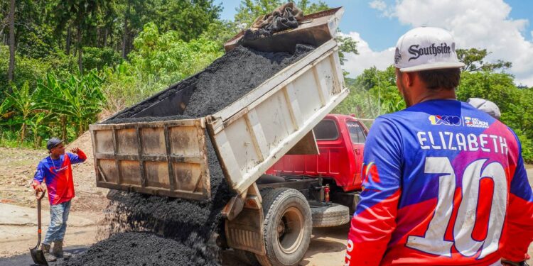 Alcaldesa Elizabeth Niño rehabilitó el callejón López que conecta La Cidra y El Naranjal 