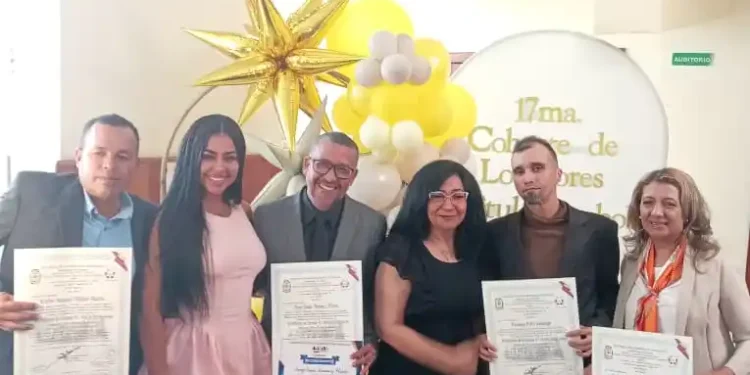 Universidad Católica Santa Rosa graduó a 32 nuevos locutores en Carabobo
