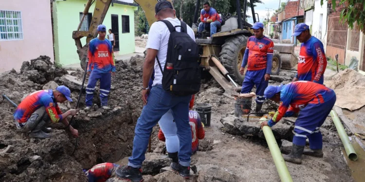 Alcaldía ha sustituido ocho mil metros de tuberías en Valencia