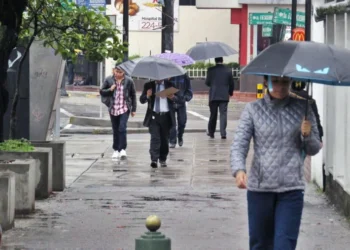 Se esperan lluvias intensas y descargas eléctricas