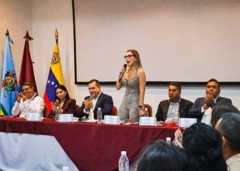 Alcaldesa Elizabeth Niño encabezó instalación del Estado Mayor Parlamentario Carabobo Capítulo Naguanagua