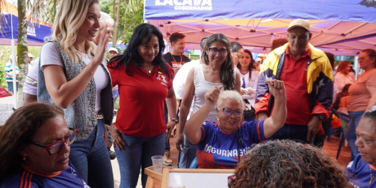 Alcaldesa Niño entrega dotación al Asilo San Martín de Porres 