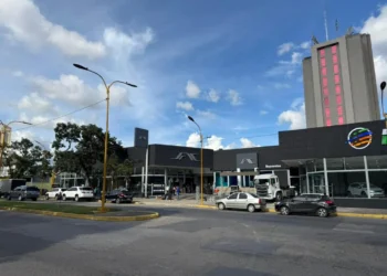 JAC Motors presentó la edición limitada Aventura Pro en su nuevo concesionario de Valencia