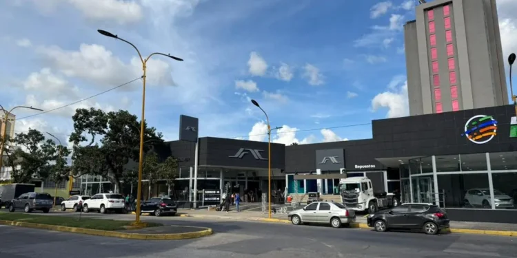 JAC Motors presentó la edición limitada Aventura Pro en su nuevo concesionario de Valencia