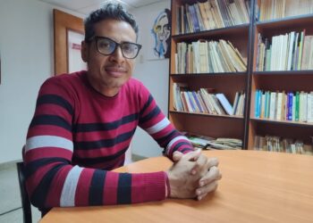 Director de la revista POESÍA Víctor Manuel Pinto recibirá botón Filuc