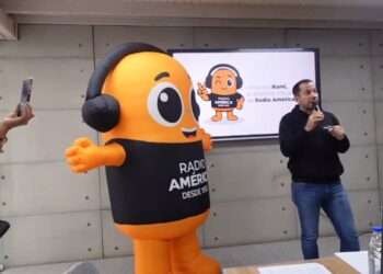 Radio América presentó a Rami, la IA que se convertirá en el mejor amigo de los oyentes