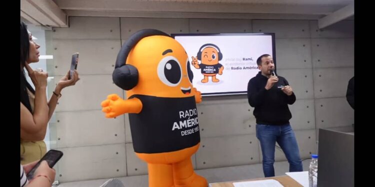 Radio América presentó a Rami, la IA que se convertirá en el mejor amigo de los oyentes