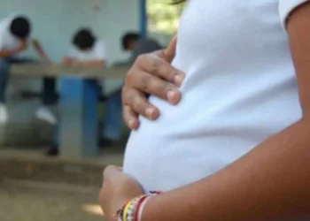 Embarazo en adolescentes ha disminuido 20 % en Venezuela