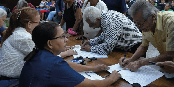 Entregan Títulos de Tierra a familias de Santa Rosa