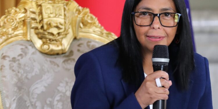 Delcy Rodríguez: diálogo es el pilar para la paz