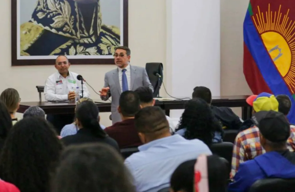 Lacava anunció plan para «paliar» sistema eléctrico en Carabobo