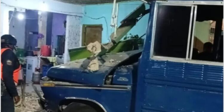Autobús chocó contra vivienda y dejó una mujer muerta en Naguanagua
