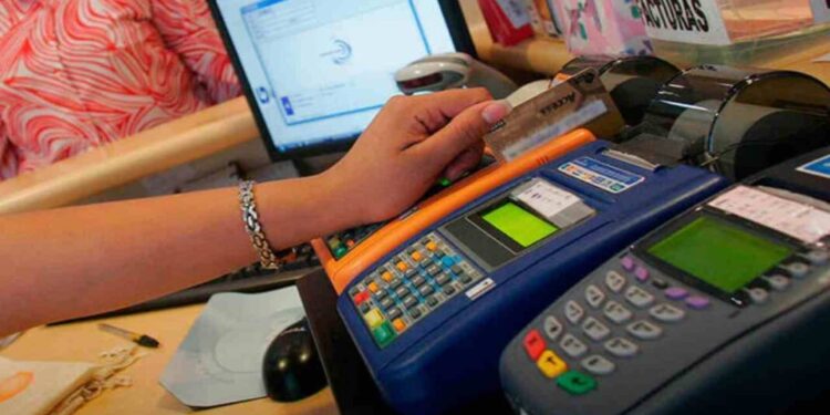 Cerca de 60% de los puntos de ventas en La Guaira quedaron inoperativos