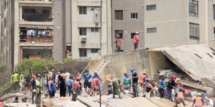 Aumentó a 2.295 la cifra de fallecidos por terremotos