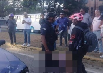 Una mujer fallecida y dos heridos deja colisión en Puerto Cabello