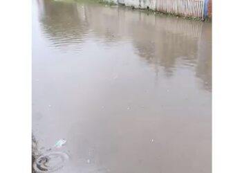 Vecinos de la calle Campins de Cascabel exigen mejoras en el drenaje pluvial