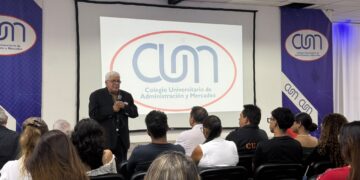 Conversatorio del CUAM fortaleció formación en gestión de negocios