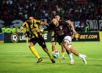 Carabobo FC y Deportivo Táchira no pasaron del empate en Valencia