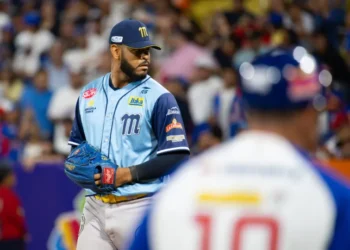 Magallanes cayó por segundo juego corrido ante La Guaira