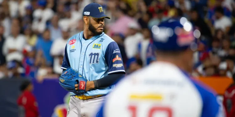 Magallanes cayó por segundo juego corrido ante La Guaira