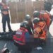 Un motorizado resultó herido tras impactar con un camión de basura en Valencia