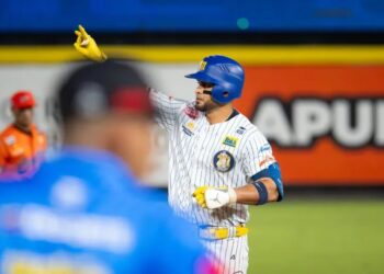 Magallanes venció a Caribes y consiguió su primer triunfo en casa